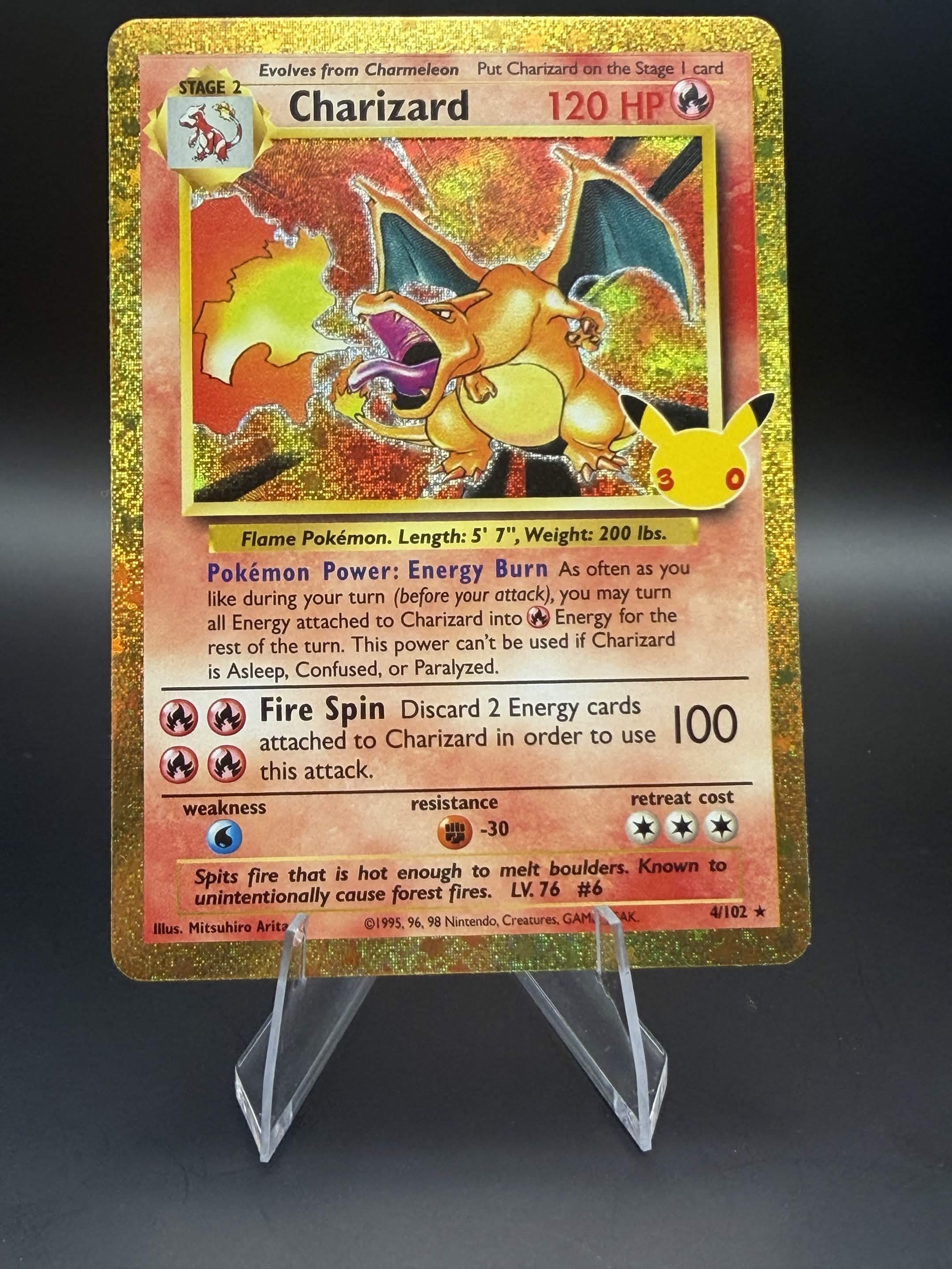Charizard 4/102 Pokémon 30th Anniversary Celebration Classic Collection